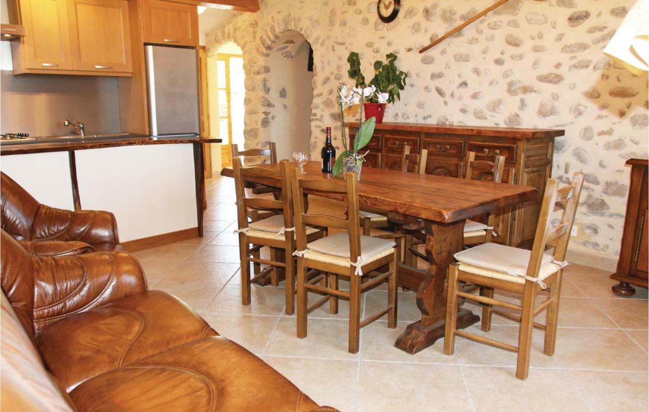 2 Bedroom Awesome Home In Sigoyer Sigoyer  Екстер'єр фото
